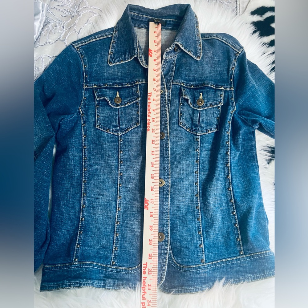 Reba Sz M Blue Denim Womens Jacket with Studs and appliqué design on back - Picture 7 of 11